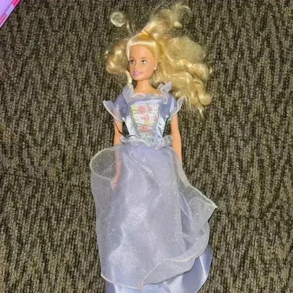 Princess BARBIE MATTEL Vintage 1997 First Royal Princess With Purple Dress - Picture 1 of 5